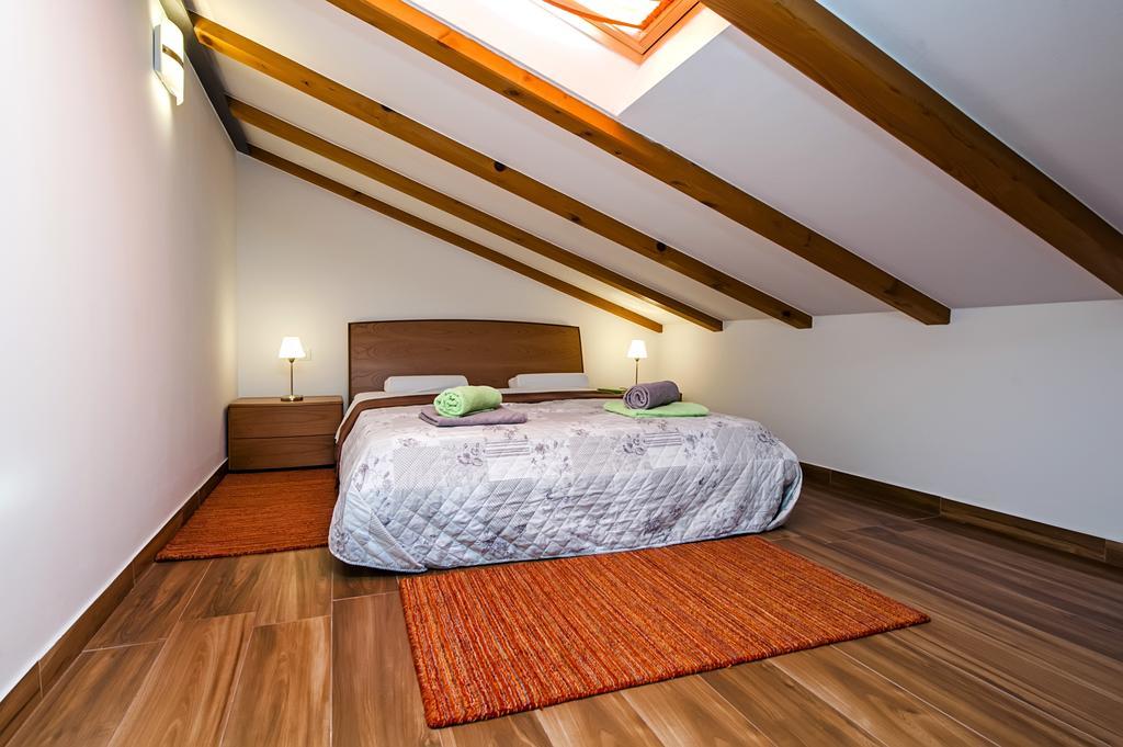 Apartment The Loft ロヴィニ エクステリア 写真